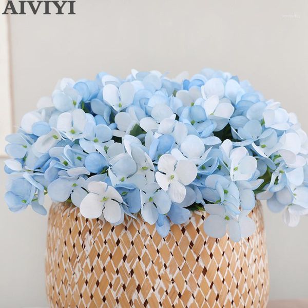 simulation 5 head hydrangea simulation fake window home wedding decoration artificial fake flower1
simulation 5 head hydrangea simulation fake window home wedding decoration artificial fake flower1