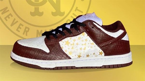 2020sup sb authentic dunk stars brown blue metallic gold green black dunk men outdoor shoes low skateboard sneakers with box
2020sup sb authentic dunk stars brown blue metallic gold green black dunk men outdoor shoes low skateboard sneakers with box