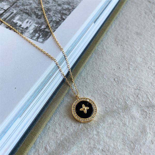 ruiyi real 925 sterling silver women 18k gold black agate niche necklace girls delicate zircon setting cross pendant necklace q0531
ruiyi real 925 sterling silver women 18k gold black agate niche necklace girls delicate zircon setting cross pendant necklace q0531
