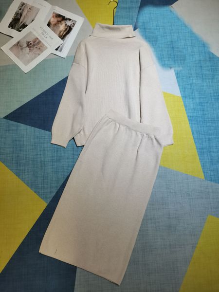 2020 autumn and winter new luxury design warm sweater skirt super classic casual all-match temperament ladies skirt ing, White
2020 autumn and winter new luxury design warm sweater skirt super classic casual all-match temperament ladies skirt ing, White