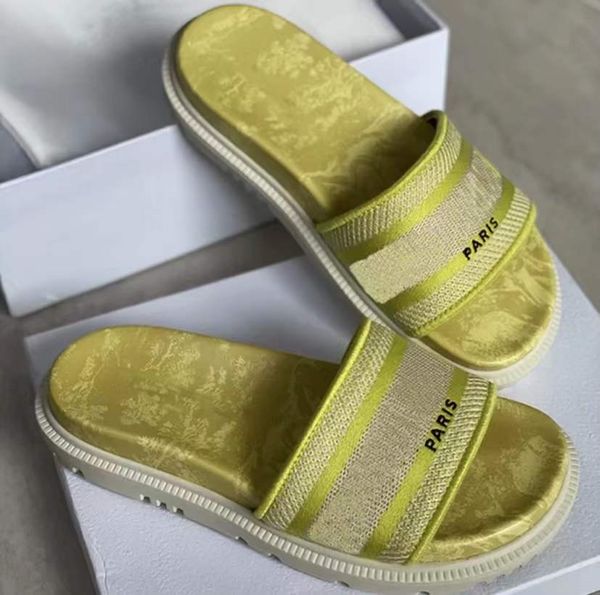 2022 slippers designer womens printing sandals cowhide letter casual foam runner platform summer outdoors beach slipper with box and shoppin, Black
2022 slippers designer womens printing sandals cowhide letter casual foam runner platform summer outdoors beach slipper with box and shoppin, Black