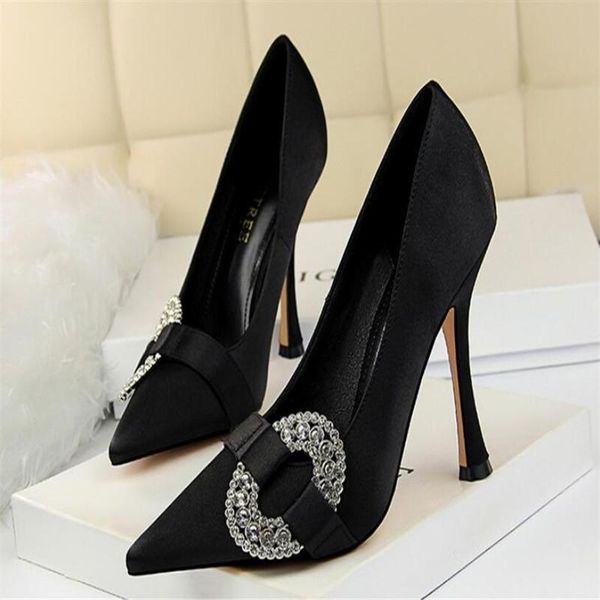 rhinestone heels evening shoes black pumps bigtree shoes extreme high heels pointed toe high chaussures femme
rhinestone heels evening shoes black pumps bigtree shoes extreme high heels pointed toe high chaussures femme