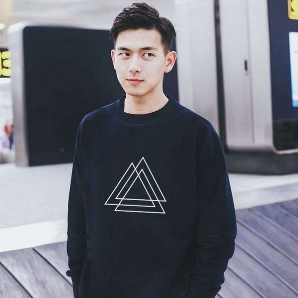 autumn and plush sweater round neck hoodless winter new long sleeve ins fashion brand men's coat, Black
autumn and plush sweater round neck hoodless winter new long sleeve ins fashion brand men's coat, Black