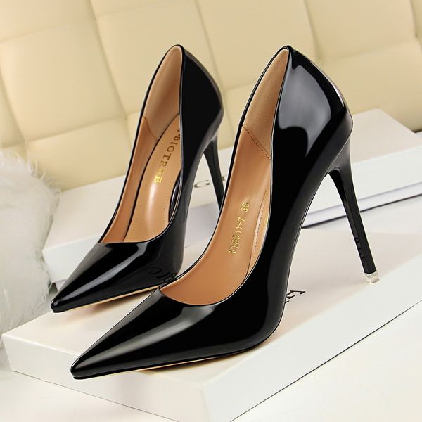 2020 spring female fashion designer gold high heels patent leather bombs stripper stiletto wedding holographic shoes more vh0m, Black
2020 spring female fashion designer gold high heels patent leather bombs stripper stiletto wedding holographic shoes more vh0m, Black