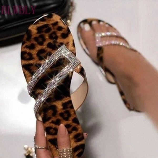 new women slippers summer flip flops women shoes casual flat european and american ladies shoes leopard print plus size slippers #4w13, Black
new women slippers summer flip flops women shoes casual flat european and american ladies shoes leopard print plus size slippers #4w13, Black