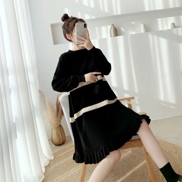 new sweater and materni winter skirt loose lantern sve medium length knitting breast feeding drs autumn, White
new sweater and materni winter skirt loose lantern sve medium length knitting breast feeding drs autumn, White