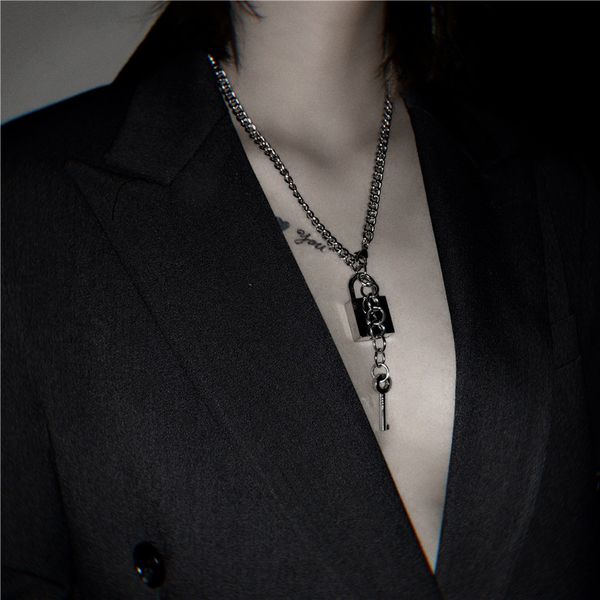 korean style fashion chain men women couple gift necklace neck chains lock pendant punk choker padlock goth jewelry accessories q1209, Bronze;silver
korean style fashion chain men women couple gift necklace neck chains lock pendant punk choker padlock goth jewelry accessories q1209, Bronze;silver