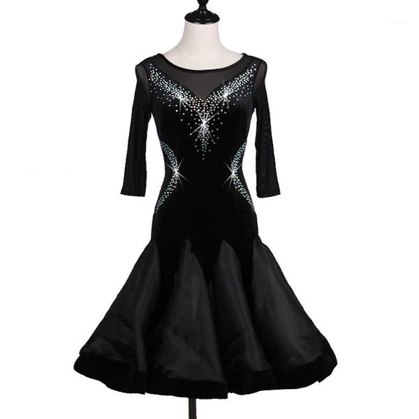 stage wear latin dance performance clothing women shiny rhinestones professional big swing skirt middle sleeve dress1, Black;red
stage wear latin dance performance clothing women shiny rhinestones professional big swing skirt middle sleeve dress1, Black;red