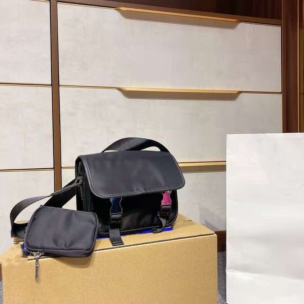 wholesale new canvas cross body bag messenger bag classic cross body satchel waterproof shoulder bag parachute fabric men and women purse
wholesale new canvas cross body bag messenger bag classic cross body satchel waterproof shoulder bag parachute fabric men and women purse