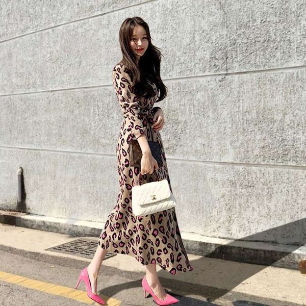 and winter knitted leopard net autumn red knee length skirt v-neck slim french minority drs long women, Black;gray
and winter knitted leopard net autumn red knee length skirt v-neck slim french minority drs long women, Black;gray