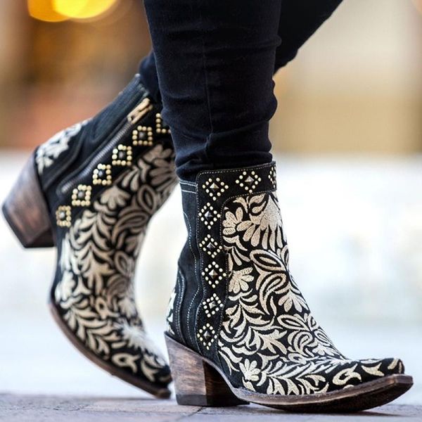 autumn winter ladies boots casual embroidery zipper ankle boots rivet western pointed toe low-heel warm for ladies shoes, Black
autumn winter ladies boots casual embroidery zipper ankle boots rivet western pointed toe low-heel warm for ladies shoes, Black