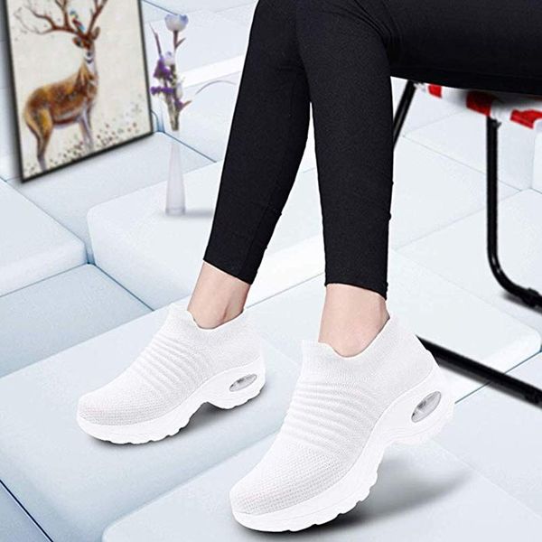 fashion men shoes mesh breathable sneakers walking male footwesar new comfortable lightweight running shoes c-200301161
fashion men shoes mesh breathable sneakers walking male footwesar new comfortable lightweight running shoes c-200301161