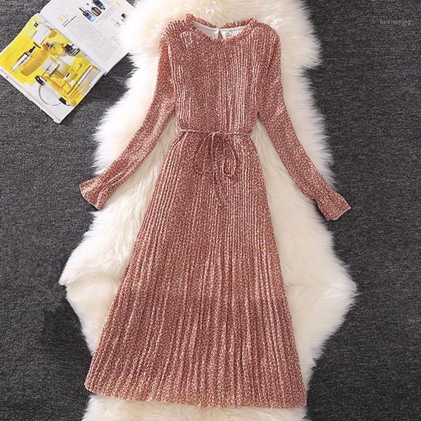 2019 spring new women elegant floral print chiffon long sleeve slim long mid-calf pleated dress casual summer autumn 20191, Black;gray
2019 spring new women elegant floral print chiffon long sleeve slim long mid-calf pleated dress casual summer autumn 20191, Black;gray