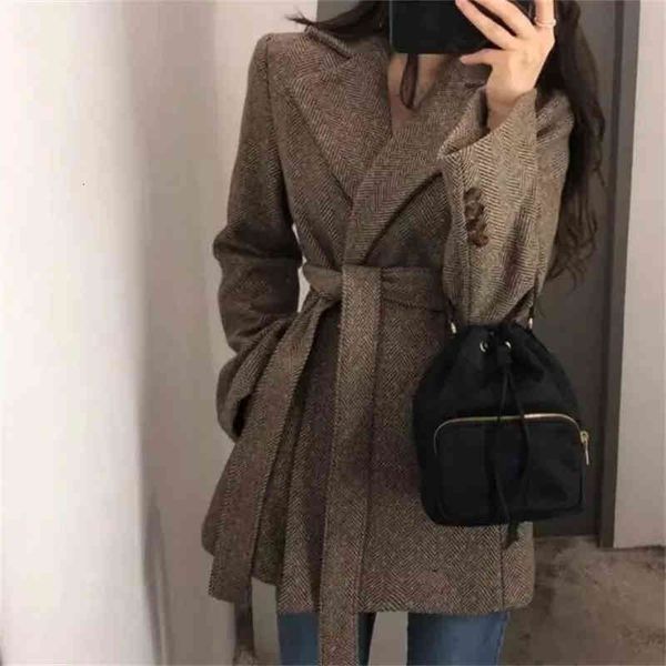 women's wool & blends woolen coat suit jacket autumn winter hong kong-style retro herringbone pattern belt waist thickened 47 45d6, Black
women's wool & blends woolen coat suit jacket autumn winter hong kong-style retro herringbone pattern belt waist thickened 47 45d6, Black