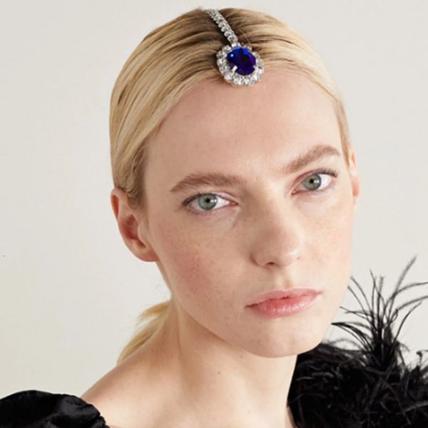 light luxury bridal combed oval single row simple diamond headdress wedding jewelry headwear swimsuit bandage bathing suits pad
light luxury bridal combed oval single row simple diamond headdress wedding jewelry headwear swimsuit bandage bathing suits pad