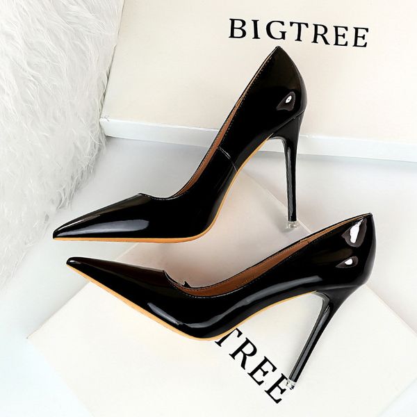 fashion designer dress shoes ladies high heels exquisite and comfortable strap women letters short boots leather material big size 34-43 951, Black
fashion designer dress shoes ladies high heels exquisite and comfortable strap women letters short boots leather material big size 34-43 951, Black