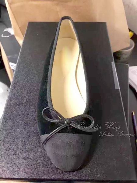 lambskin loafers two tone cap toe fashion casual women gsandals woman leather causal shoes beach slide summer fashion flat sandals slipper, Black
lambskin loafers two tone cap toe fashion casual women gsandals woman leather causal shoes beach slide summer fashion flat sandals slipper, Black