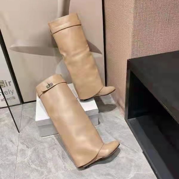 luxury women's shoes designer fashion and comfortable brand casual high-tube women's boots with shoe box, Red;white
luxury women's shoes designer fashion and comfortable brand casual high-tube women's boots with shoe box, Red;white