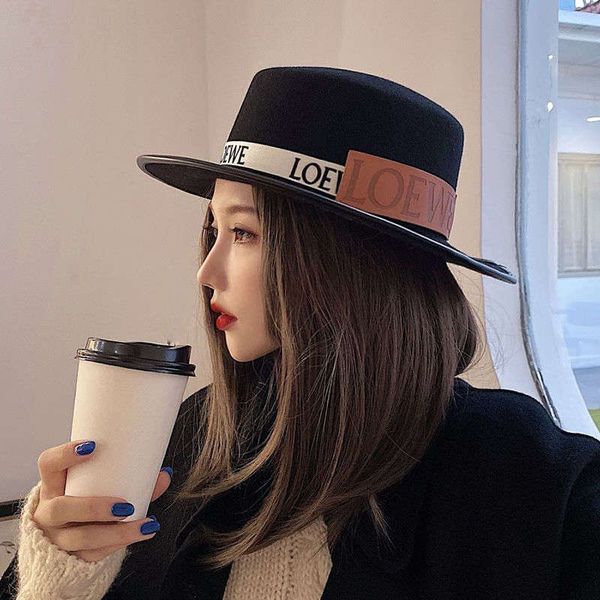 autumn and winter flat wool ins women's korean version fashionable woolen felt jazz fashion net red hat
autumn and winter flat wool ins women's korean version fashionable woolen felt jazz fashion net red hat