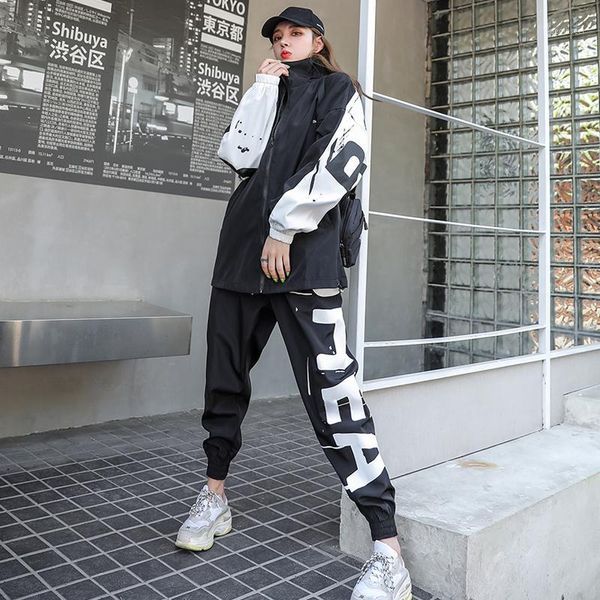 autumn letters print women tracksuit black zipper coat and pants two piece sets sports suits1, Gray
autumn letters print women tracksuit black zipper coat and pants two piece sets sports suits1, Gray