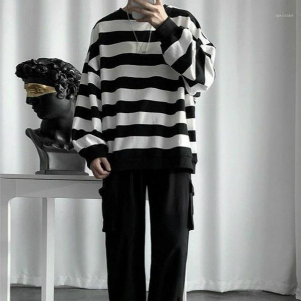 autumn winter men sweater 2020 vintage stripe pullover knittwear o-neck sweater mens streetwear hip hop oversize casual jumpers1, White;black
autumn winter men sweater 2020 vintage stripe pullover knittwear o-neck sweater mens streetwear hip hop oversize casual jumpers1, White;black