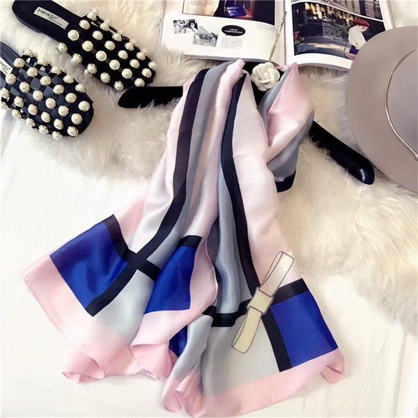 2021 new twill silk scarf women feather printing square scarves fashion wrap female foulard large hijab shawl neckerchief scarves, Blue;gray
2021 new twill silk scarf women feather printing square scarves fashion wrap female foulard large hijab shawl neckerchief scarves, Blue;gray