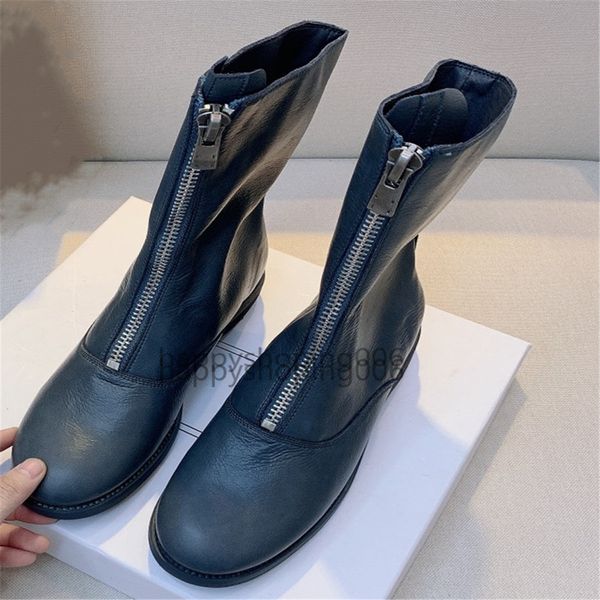 new martin boots 2020 snug snug snug, padded boot with zipper front, round toe, flat martin boot size35-40, Black
new martin boots 2020 snug snug snug, padded boot with zipper front, round toe, flat martin boot size35-40, Black