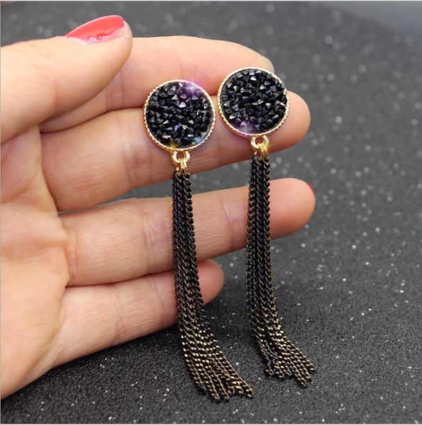 s2010 fashion jewelry s925 silver post black rhinstone chain tassels dangle stud earrings
s2010 fashion jewelry s925 silver post black rhinstone chain tassels dangle stud earrings