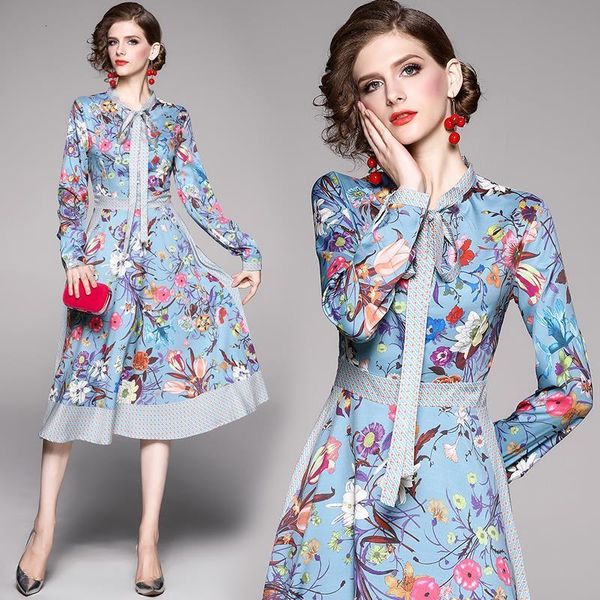 2021 autumn flora runway designer elegant casual dress women's long sleeve floral printed dress dot print bow vestidos, Black;gray
2021 autumn flora runway designer elegant casual dress women's long sleeve floral printed dress dot print bow vestidos, Black;gray