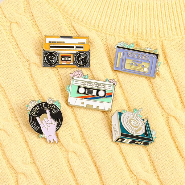 15pcs/lot european cartoon radio phonograph brooches retro rock roll cd record enamel pins children alloy tape brooch jewelry, Gray
15pcs/lot european cartoon radio phonograph brooches retro rock roll cd record enamel pins children alloy tape brooch jewelry, Gray