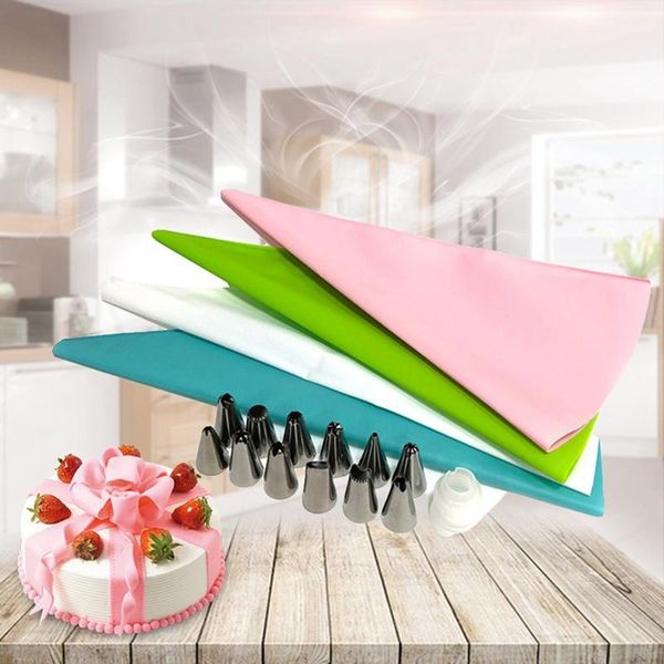 14-piece set decorating mouth integrated cake decorating mouth bag tools cake tools dessert1
14-piece set decorating mouth integrated cake decorating mouth bag tools cake tools dessert1