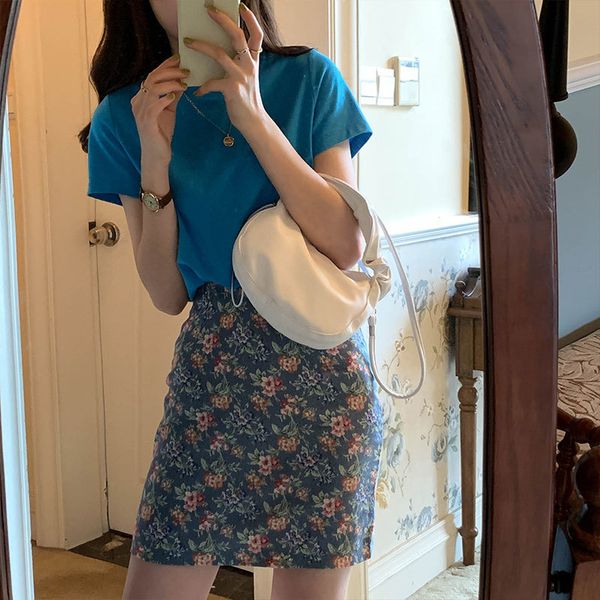 2021 new woman summer skirts korean style waist a line mini floral impression skirt of women (x1393 hfdy, Black
2021 new woman summer skirts korean style waist a line mini floral impression skirt of women (x1393 hfdy, Black