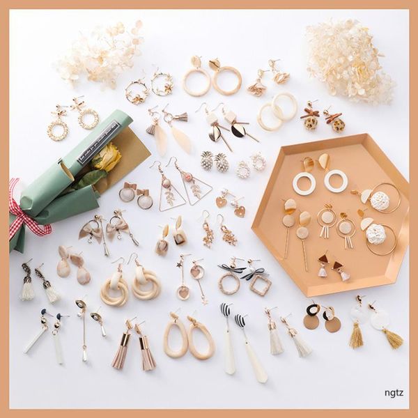 корейский мода бледно-коричневые серьги съемок геометрии кисточек сорезанные серьги для модной девушки ювелирные изделия женские аксессуары, Silver
корейский мода бледно-коричневые серьги съемок геометрии кисточек сорезанные серьги для модной девушки ювелирные изделия женские аксессуары, Silver