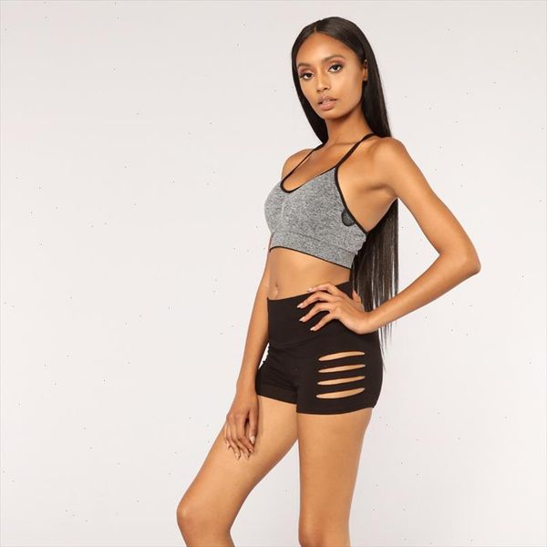 women sports shorts gym workout push up lift fitness side hole design training shorts fitness, White;black
women sports shorts gym workout push up lift fitness side hole design training shorts fitness, White;black