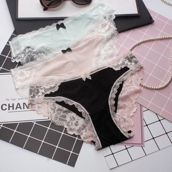 high end milk lace underwear women's breathable soft low waist girl traceless briefs, Black;pink
high end milk lace underwear women's breathable soft low waist girl traceless briefs, Black;pink