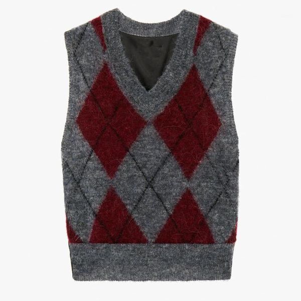 autumn and winter new versatile v-neck women's wear british pullover diamond pattern sleeveless sweater knitted vest coat1, Black;white
autumn and winter new versatile v-neck women's wear british pullover diamond pattern sleeveless sweater knitted vest coat1, Black;white
