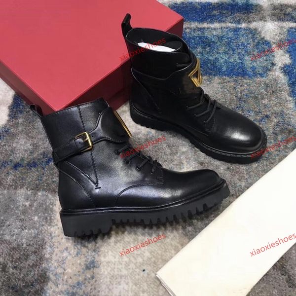 2021 autumn and winter women martin boot classic style genuine leather coarse non-slip winter shoes fashion womens booties, Black;grey
2021 autumn and winter women martin boot classic style genuine leather coarse non-slip winter shoes fashion womens booties, Black;grey