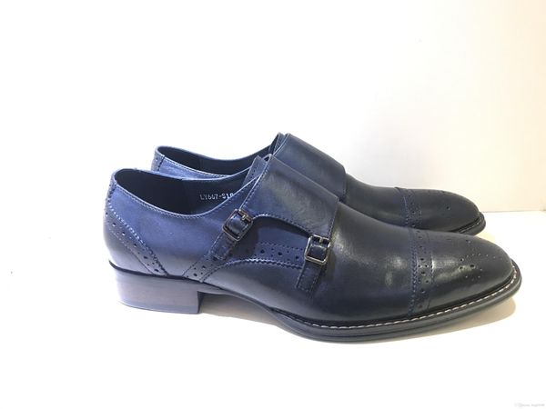 slip-on mocassin men dress shoes monk buckle strap oxfords custom handmade shoes square toe genuine calf leather color patina princetown, Red;white
slip-on mocassin men dress shoes monk buckle strap oxfords custom handmade shoes square toe genuine calf leather color patina princetown, Red;white