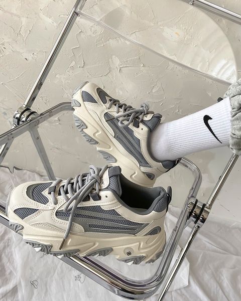 2020 new autumn and winter plush sports leisure dad women ins fashion shoes net red students, Black
2020 new autumn and winter plush sports leisure dad women ins fashion shoes net red students, Black