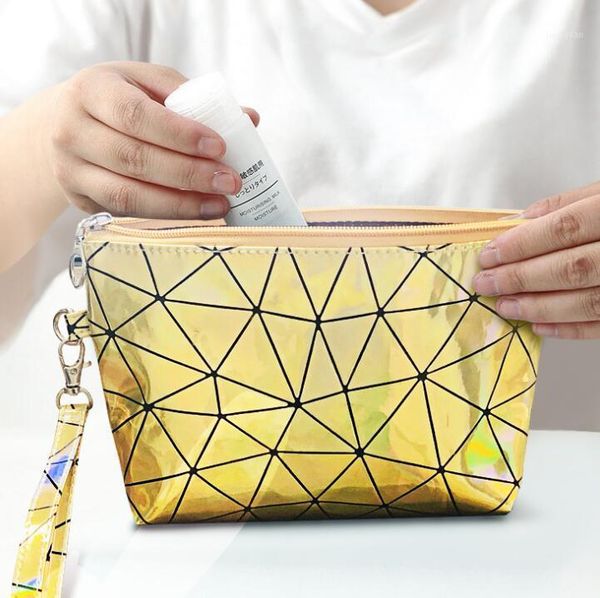 maelove hologram handbag women laser silver clutch purse bag geometric handbag make up bag large capacity cosmetic1
maelove hologram handbag women laser silver clutch purse bag geometric handbag make up bag large capacity cosmetic1