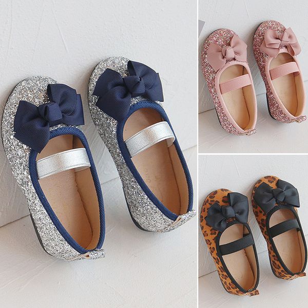 girls' leather shoes princess children's shoes round-toe soft-sole big girls low heel princess crystal shoes 201113, Black;red
girls' leather shoes princess children's shoes round-toe soft-sole big girls low heel princess crystal shoes 201113, Black;red