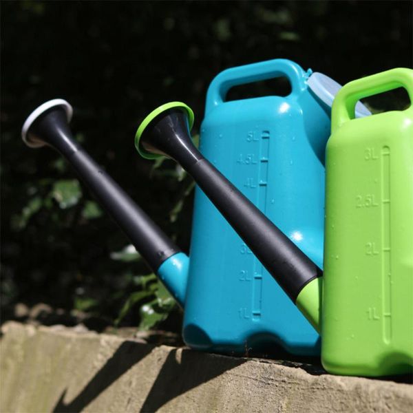 1pc plastic watering can long nozzle flower watering with lids large capacity long spout flower gardening tool (blue 3l
1pc plastic watering can long nozzle flower watering with lids large capacity long spout flower gardening tool (blue 3l