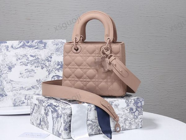 must-have lady's elegant bags fashionable brand shoulder diamond lattice handbags genuine real leather calfskin crossbody bag, Black
must-have lady's elegant bags fashionable brand shoulder diamond lattice handbags genuine real leather calfskin crossbody bag, Black