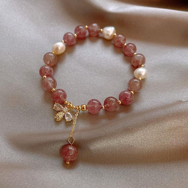 natural strawberry crystal bracelet light luxury bee transfer bracelet peach blossom niche design for women2020, Golden;silver
natural strawberry crystal bracelet light luxury bee transfer bracelet peach blossom niche design for women2020, Golden;silver