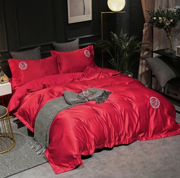 red satin bedding set princess silky bed linen 4pcs solid color silk/cotton duvet cover bedsheet king size parrure de lit1
red satin bedding set princess silky bed linen 4pcs solid color silk/cotton duvet cover bedsheet king size parrure de lit1