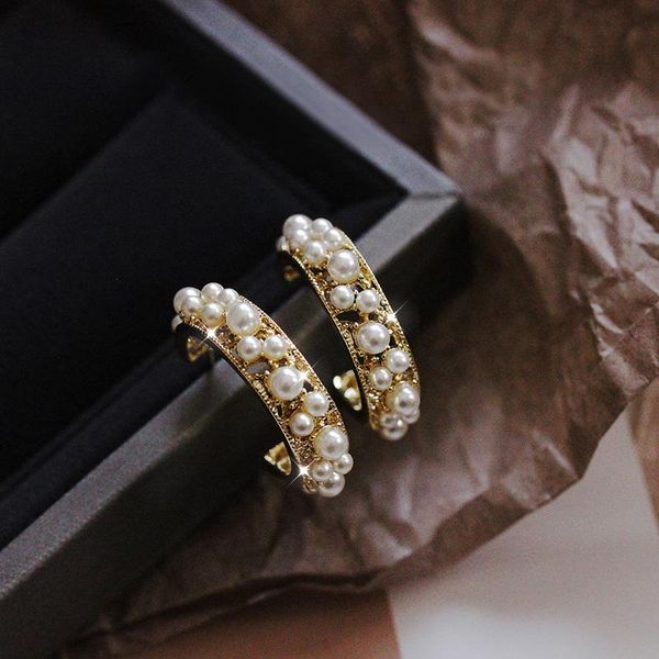 fashion street style arranged irregularly simulated pearls arched shape big hoop earrings women jewelry travel, Golden;silver
fashion street style arranged irregularly simulated pearls arched shape big hoop earrings women jewelry travel, Golden;silver