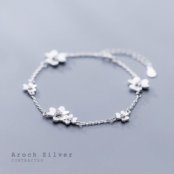 s925 silver female japanese braceletbracelet korean wind small fresh three petal flower bracelet sweet and lovely flower hand jewelry female, Golden;silver
s925 silver female japanese braceletbracelet korean wind small fresh three petal flower bracelet sweet and lovely flower hand jewelry female, Golden;silver