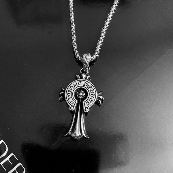european and american street basketball accessories retro crow heart round cross pendant titanium steel men's necklace jump di pendant, Golden;silver
european and american street basketball accessories retro crow heart round cross pendant titanium steel men's necklace jump di pendant, Golden;silver