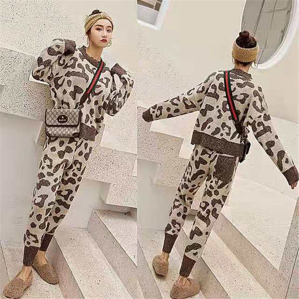 2020 fashion ladies sports suit sportswear hoodie sweatshirt + pants running sports tracksuit 2-piece set designer pullover jogging set, Gray