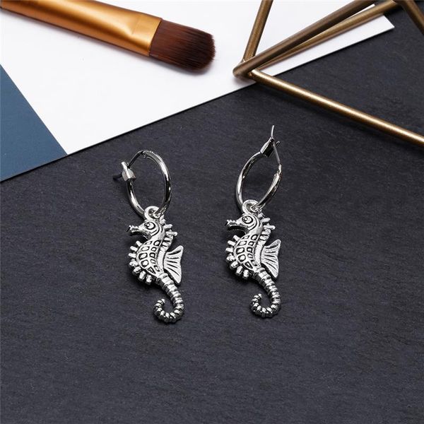sochic tiny seahorse pendant women hoop earrings bohemia cute animal shape for female jewelry brincos bbyzwr bdehome, Black;white
sochic tiny seahorse pendant women hoop earrings bohemia cute animal shape for female jewelry brincos bbyzwr bdehome, Black;white